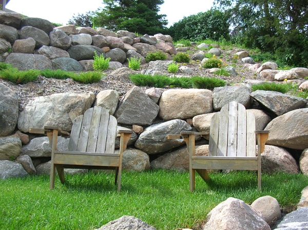 Best Practices for Retaining Walls on Sloped Landscapes