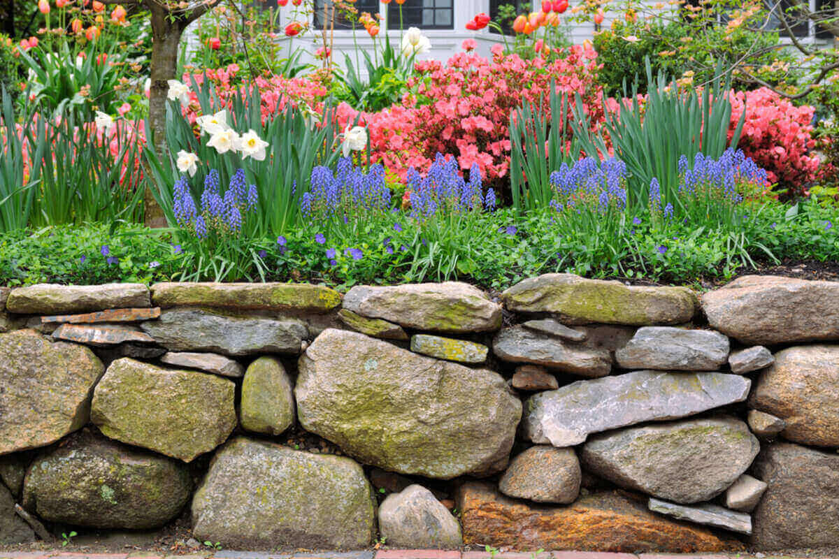 build a retaining wall