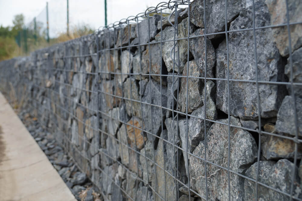 causes of retaining wall failure
